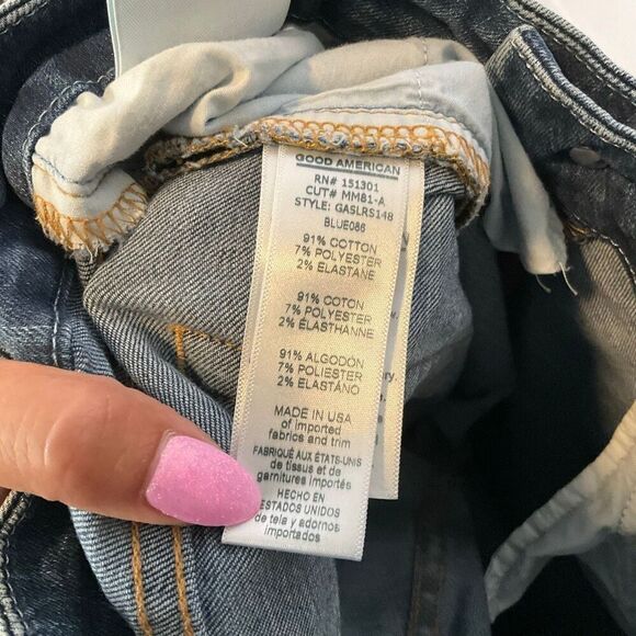 Good American Straight Leg Step Hem Jeans - Picture 8 of 9